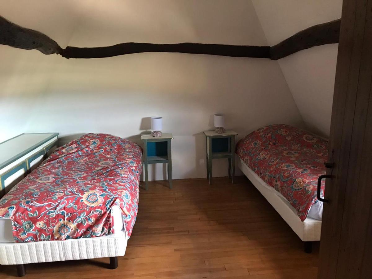 La Gloriette Gite Situe Dans La Propriete Dun Magnifique Manoir Vatteville-la-Rue Luaran gambar