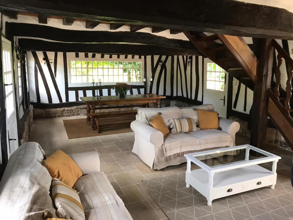 La Gloriette Gite Situe Dans La Propriete Dun Magnifique Manoir Vatteville-la-Rue Luaran gambar